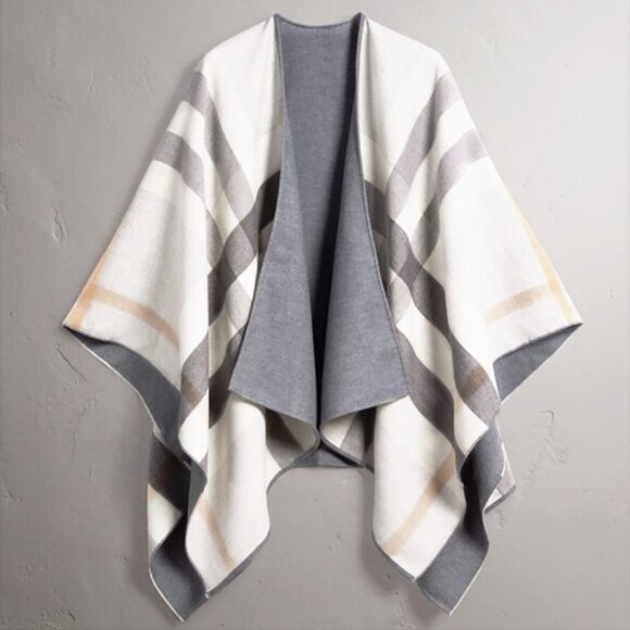 Burberry Charlotte Reversible Solid/House Check Wool Cape One Size - Picture 1 of 11